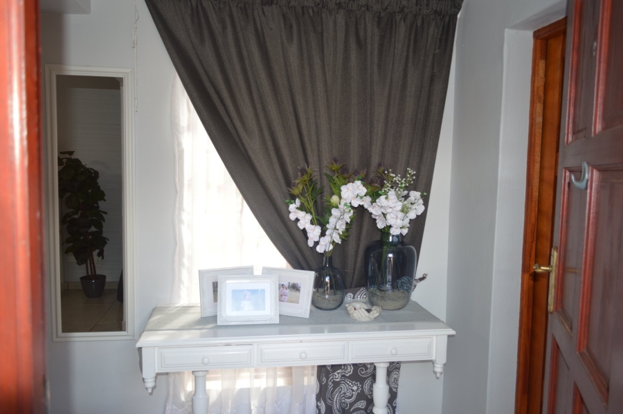 3 Bedroom Property for Sale in Flamwood North West